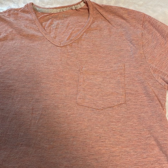 Men’s Demin and Flower, pink v-neck tshirt - Picture 4 of 11